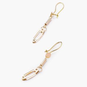 丸い燃えるような人工ピンクオパールのスタッドイヤリング